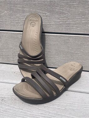 Crocs Rhonda Wedge Sandals Slides Brown Strappy Comfort sz women's 6